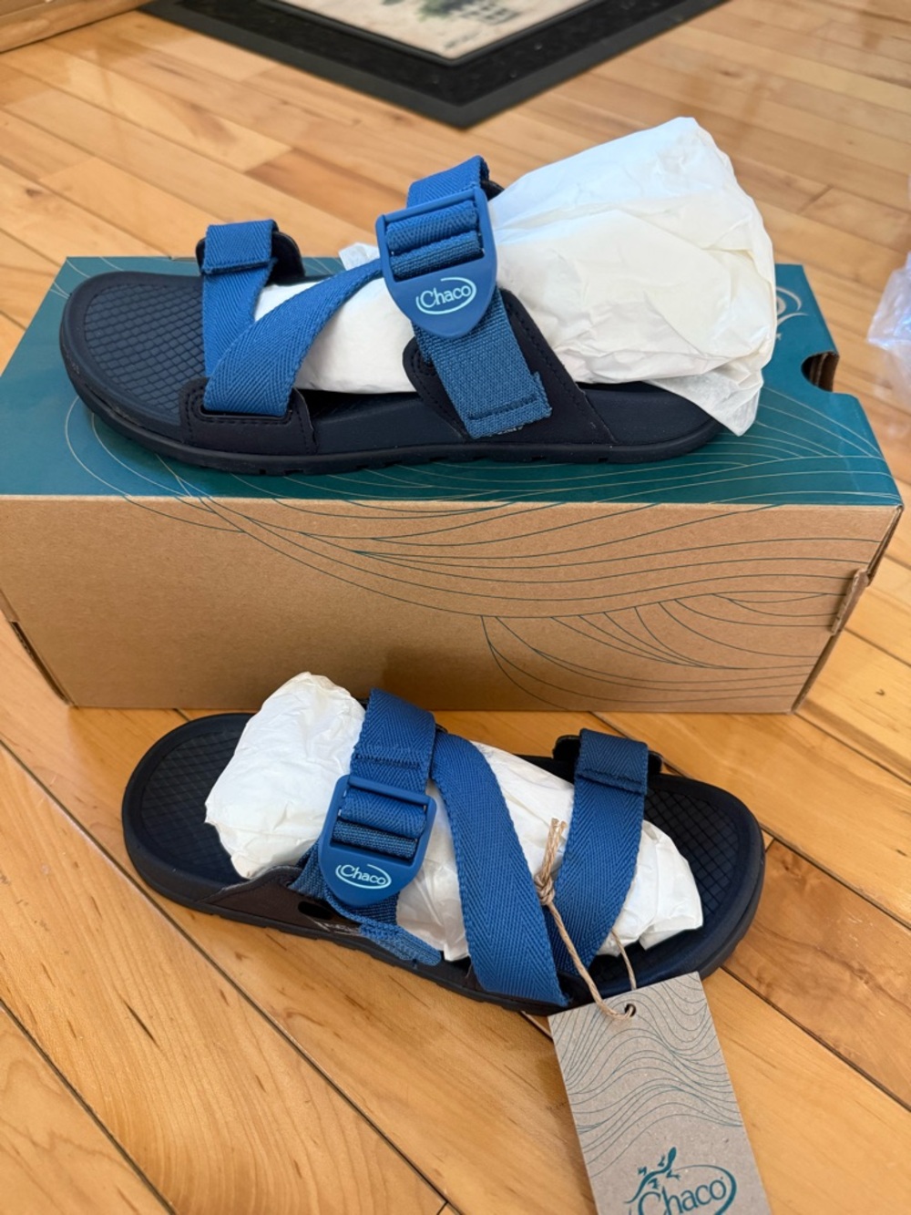 New Chaco Lowdown sandals Blue Women’s 5 New In Box